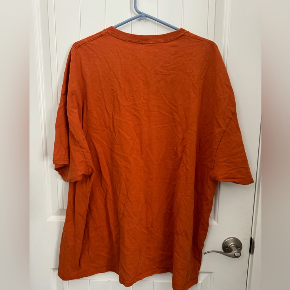 Men’s university of Texas longhorns short sleeve shirt. Size XXXL burnt orange. - Picture 4 of 4